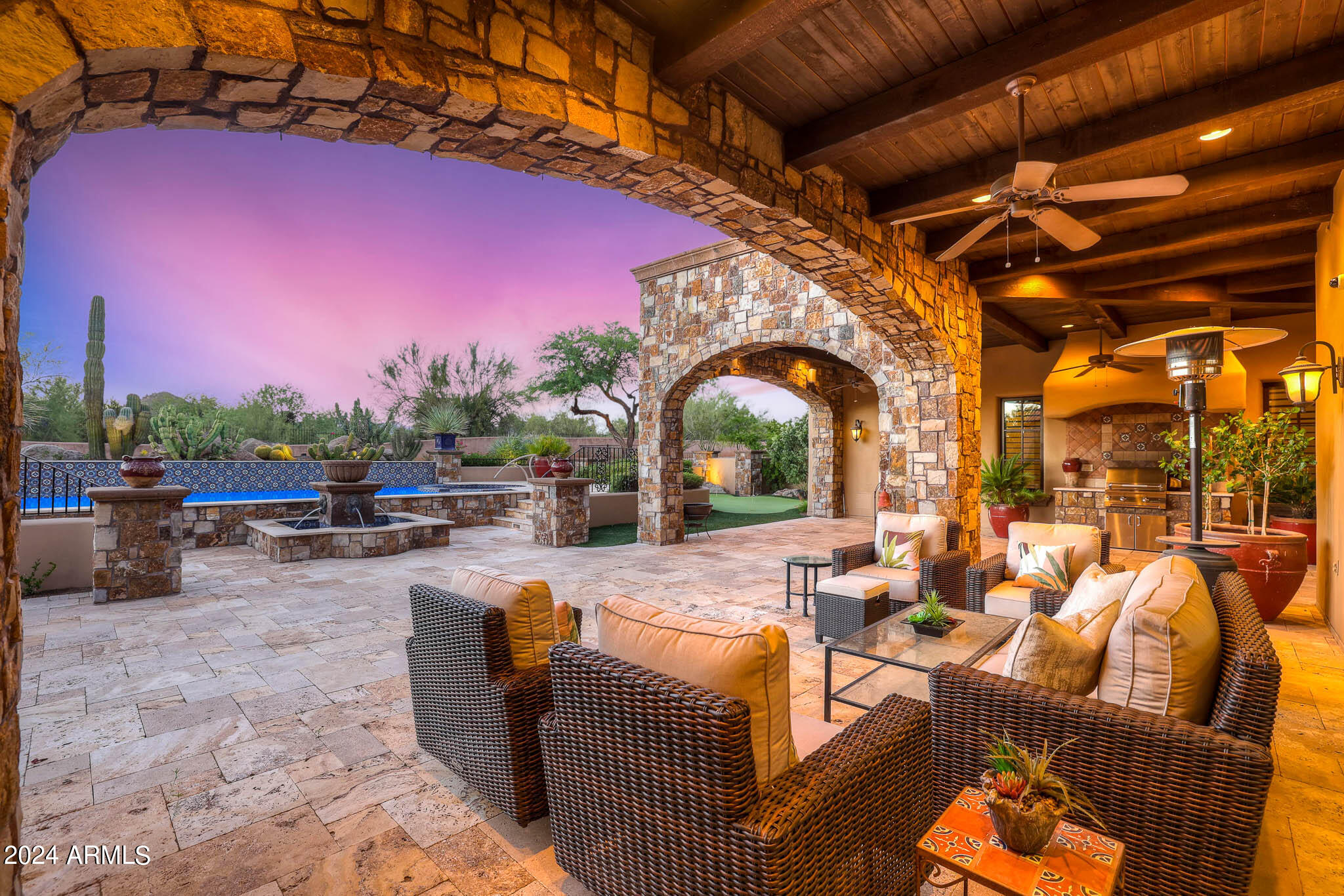 WHISPER ROCK UNIT 1 - Residential