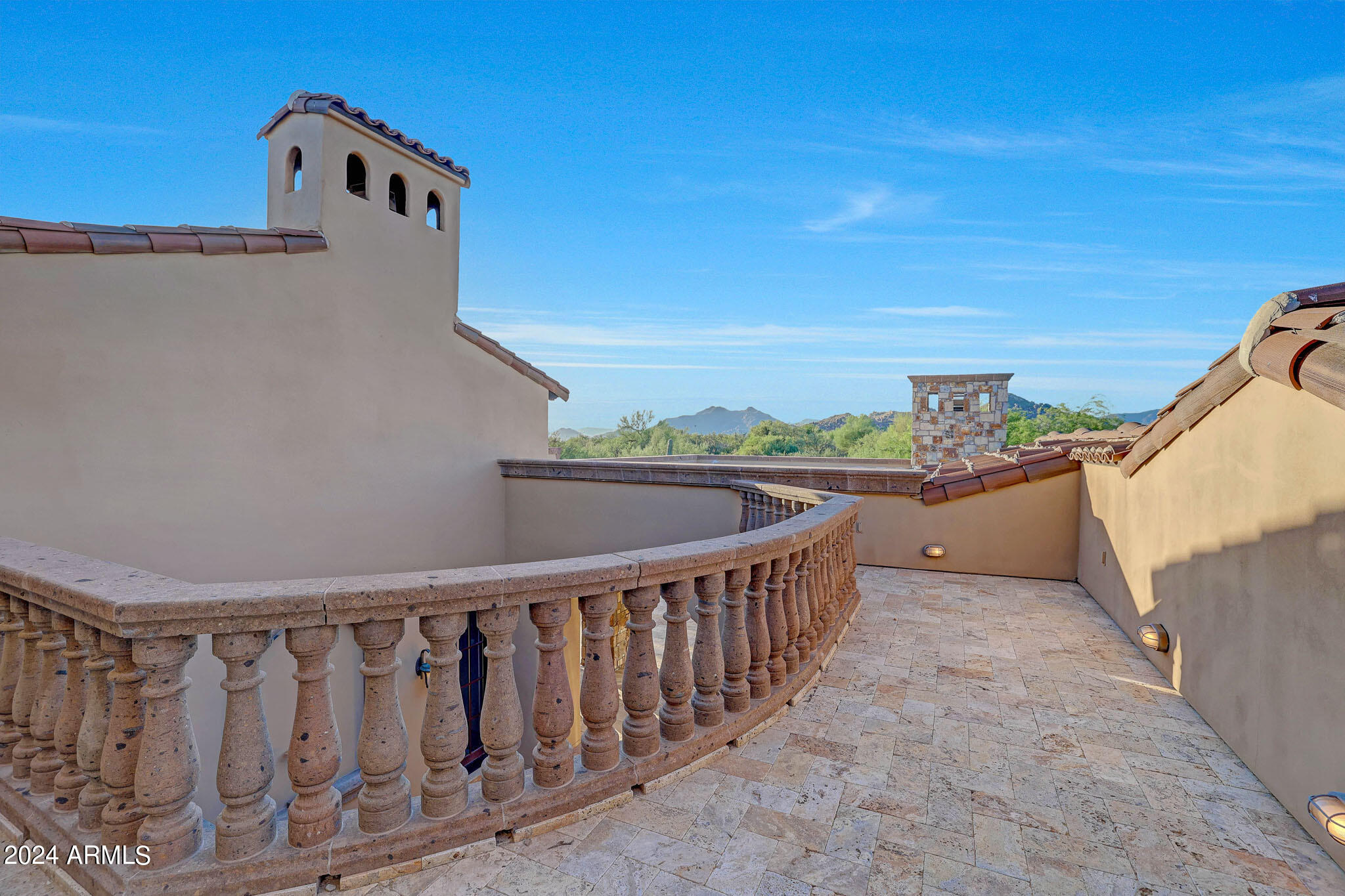 WHISPER ROCK UNIT 1 - Residential