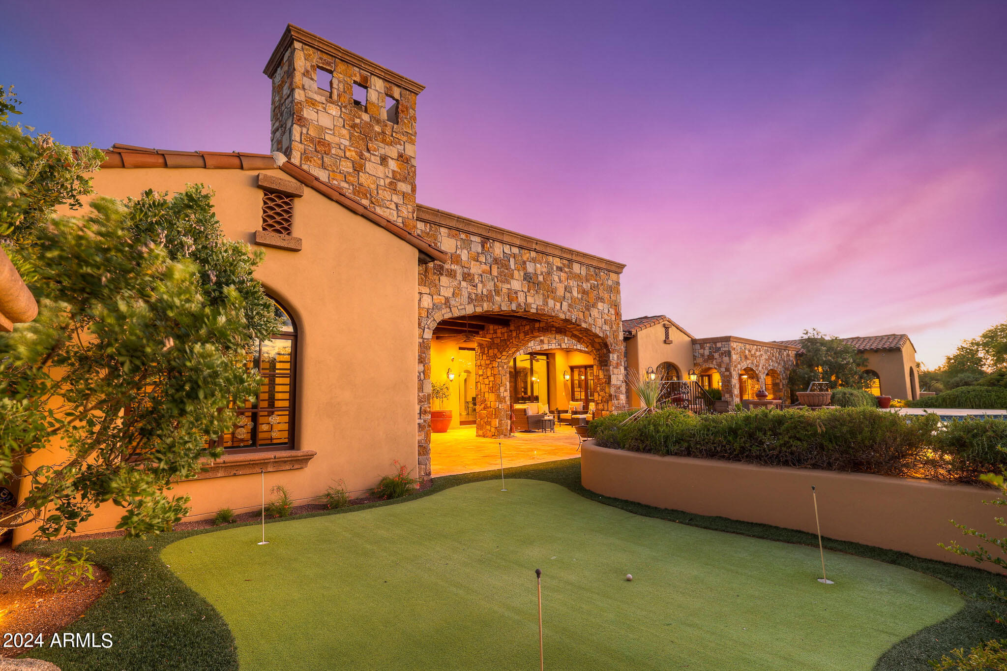 WHISPER ROCK UNIT 1 - Residential