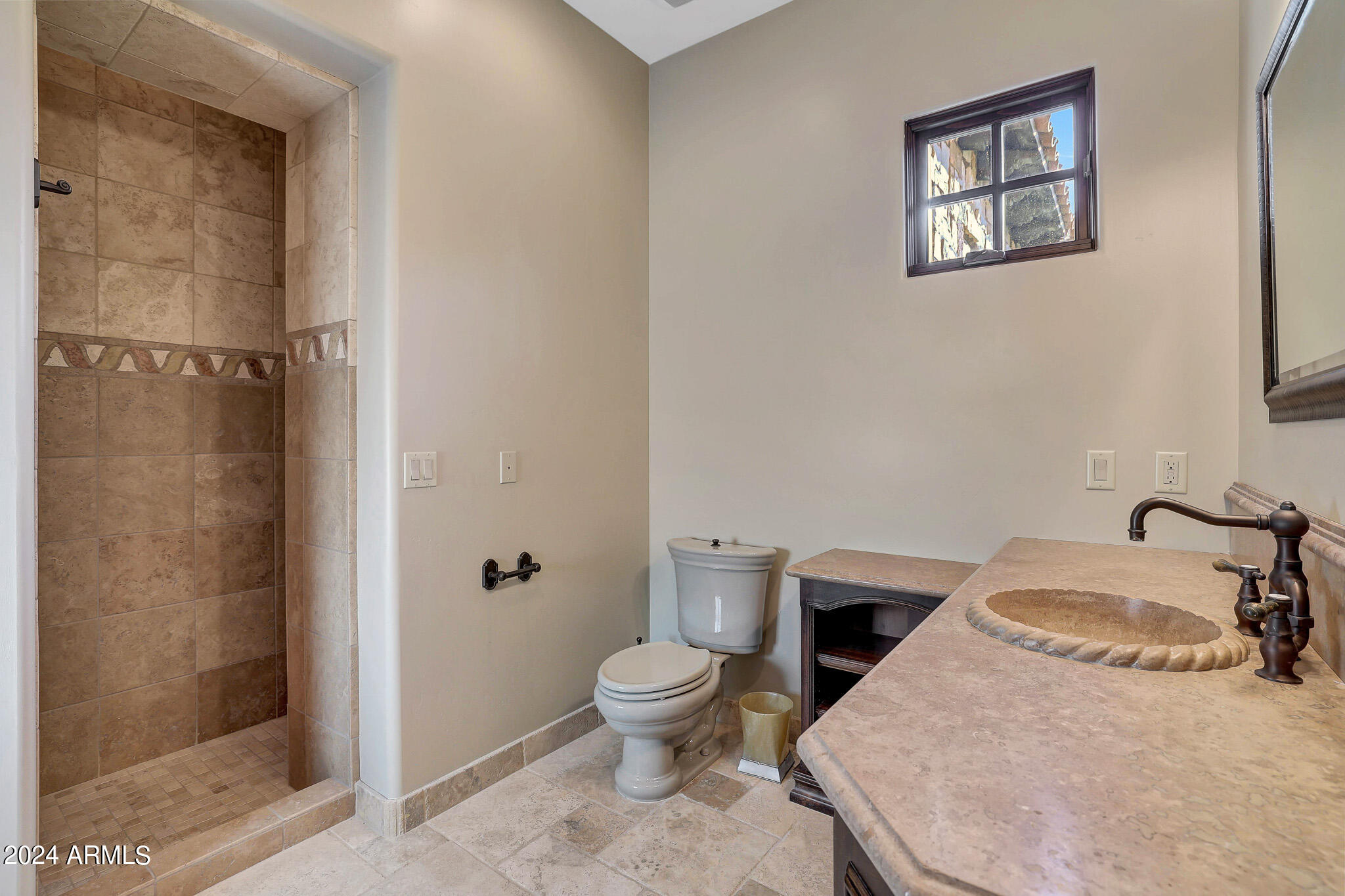 WHISPER ROCK UNIT 1 - Residential