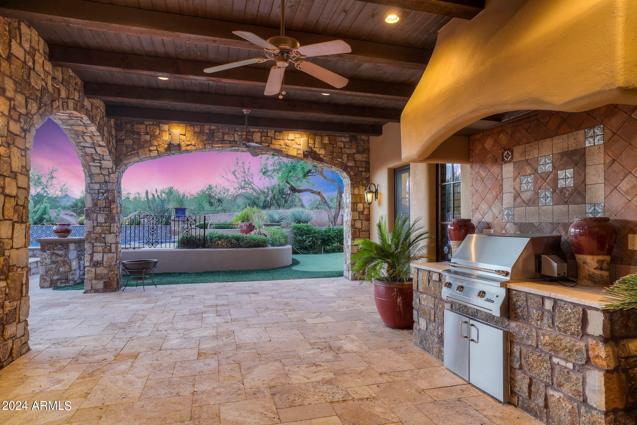 WHISPER ROCK UNIT 1 - Residential