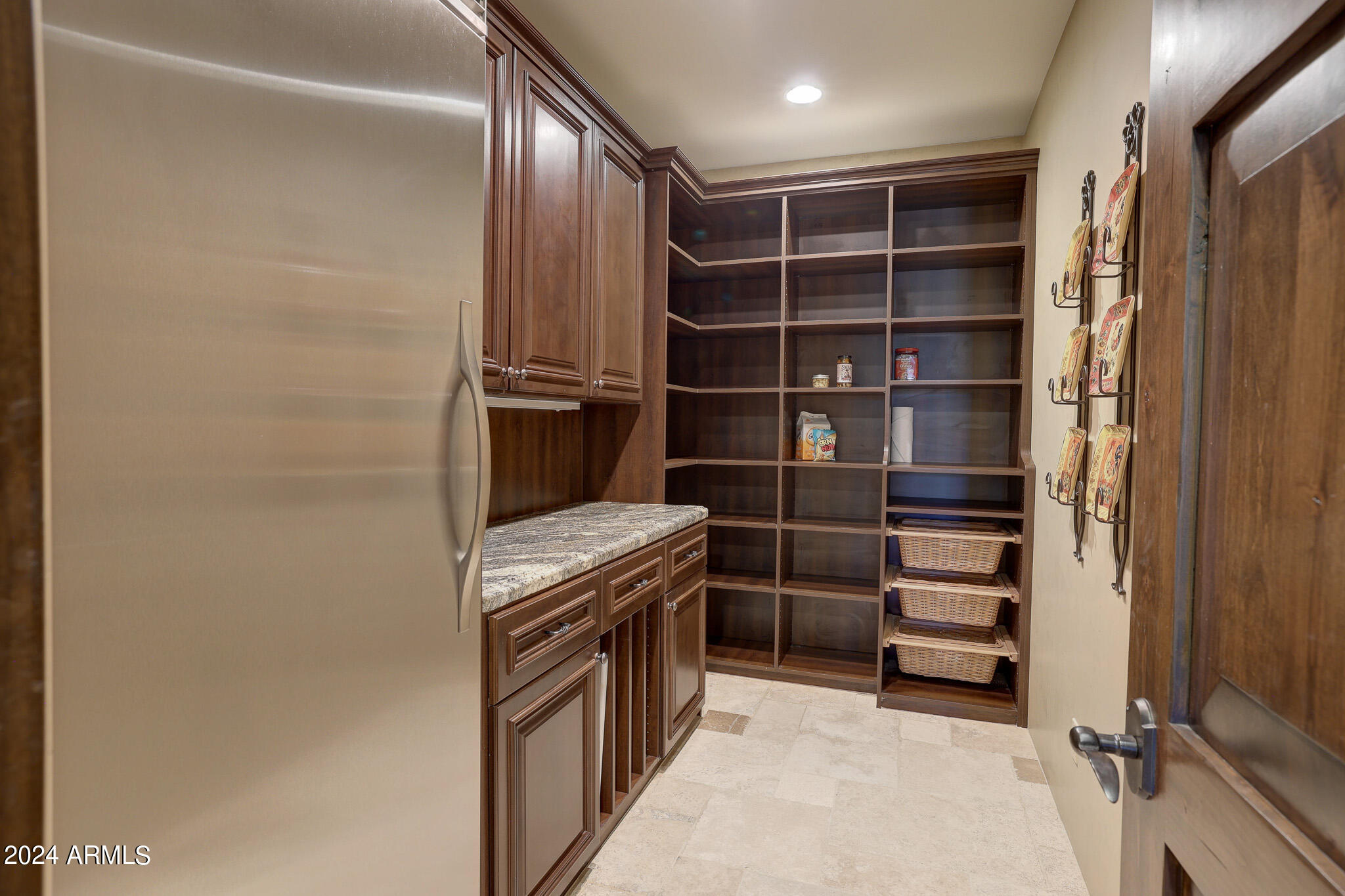 WHISPER ROCK UNIT 1 - Residential