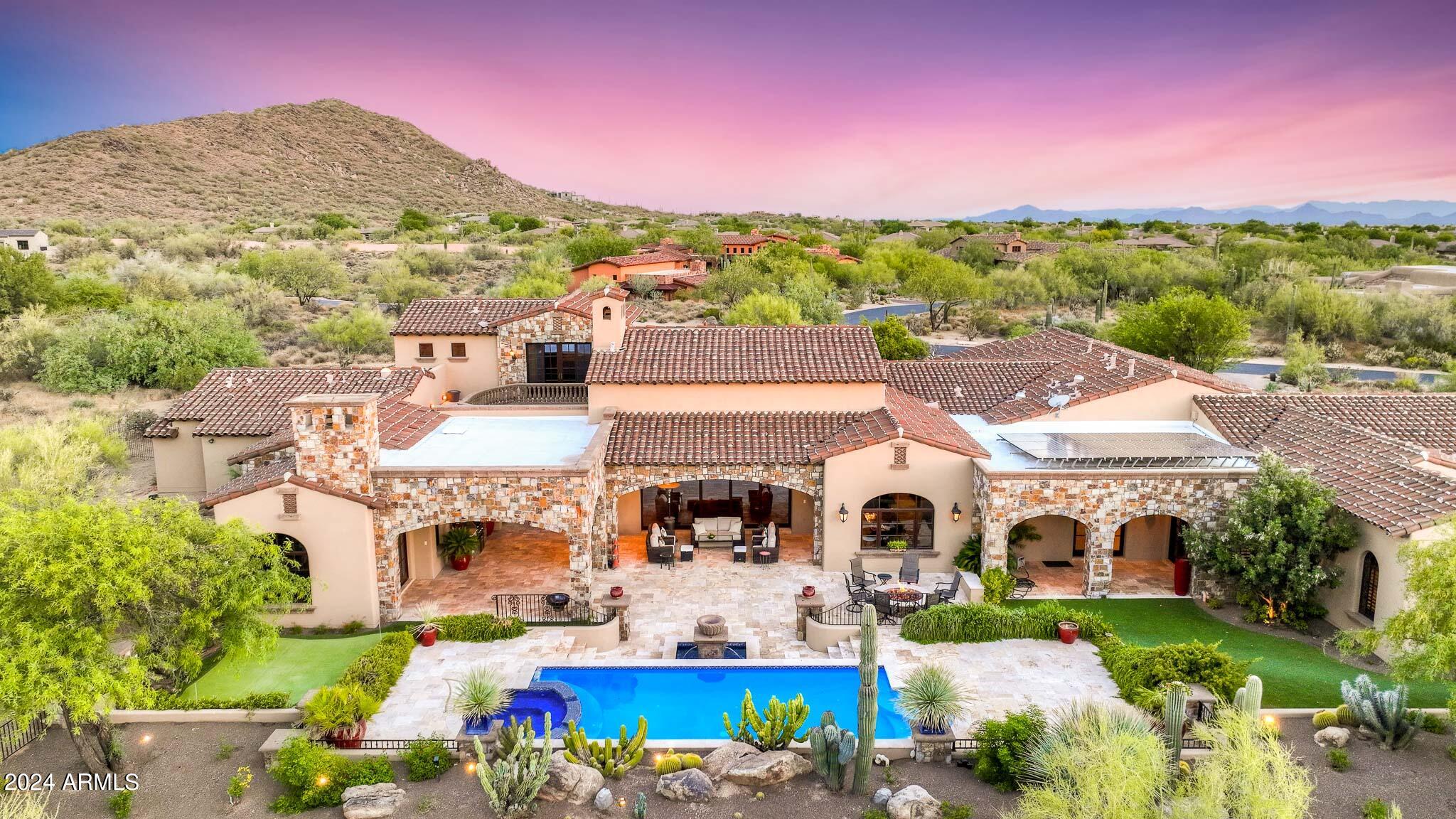 WHISPER ROCK UNIT 1 - Residential