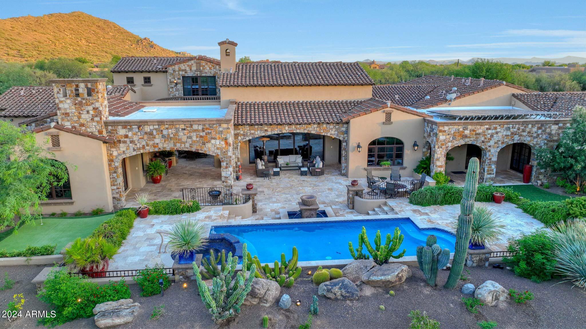 WHISPER ROCK UNIT 1 - Residential