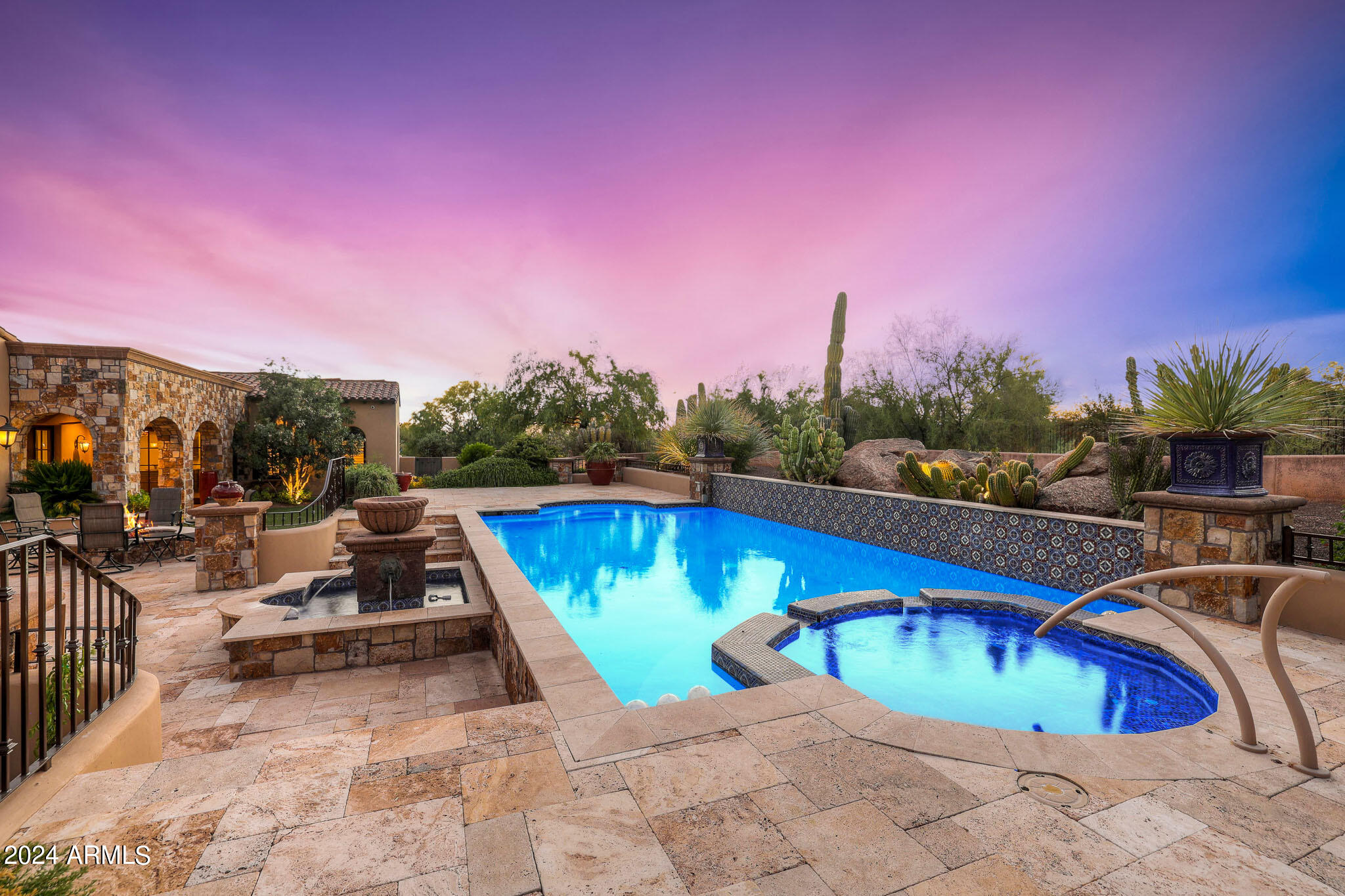 WHISPER ROCK UNIT 1 - Residential