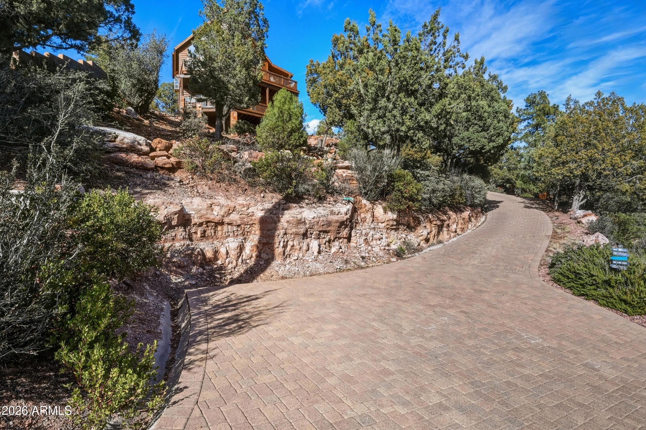 STRAWBERRY MOUNTAIN SHADOWS 2 - Residential