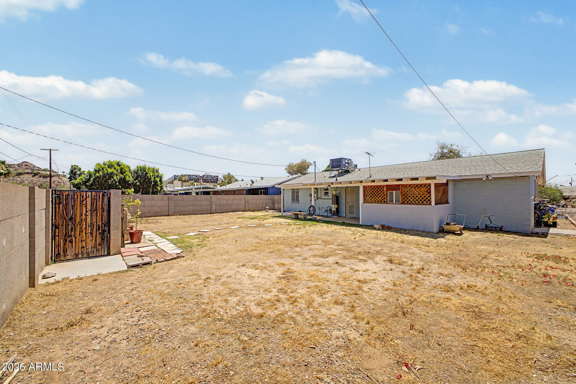 SKYLINE VISTA 3 - Residential