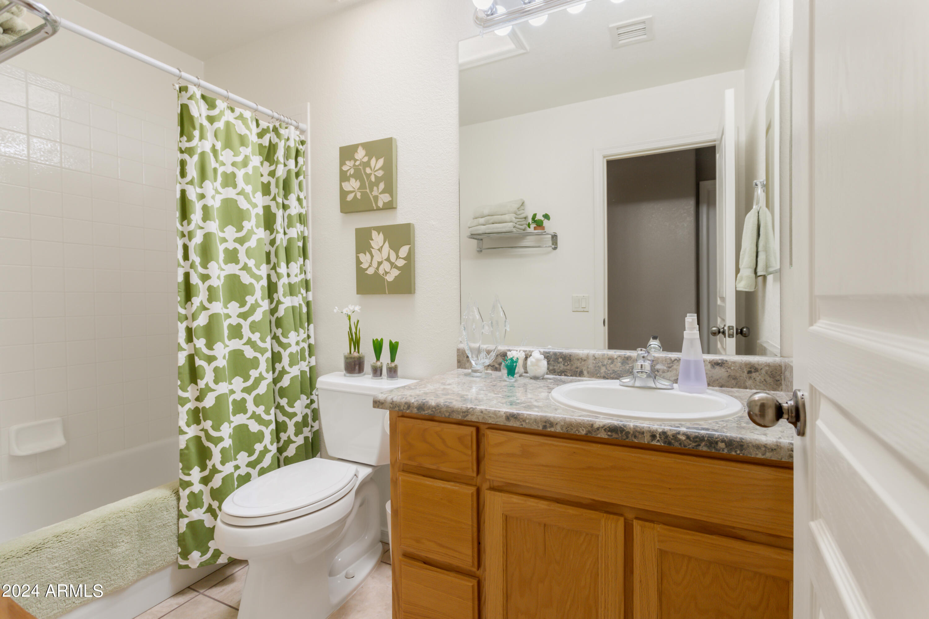 CANYON DE FLORES-PHASE 1E - Residential