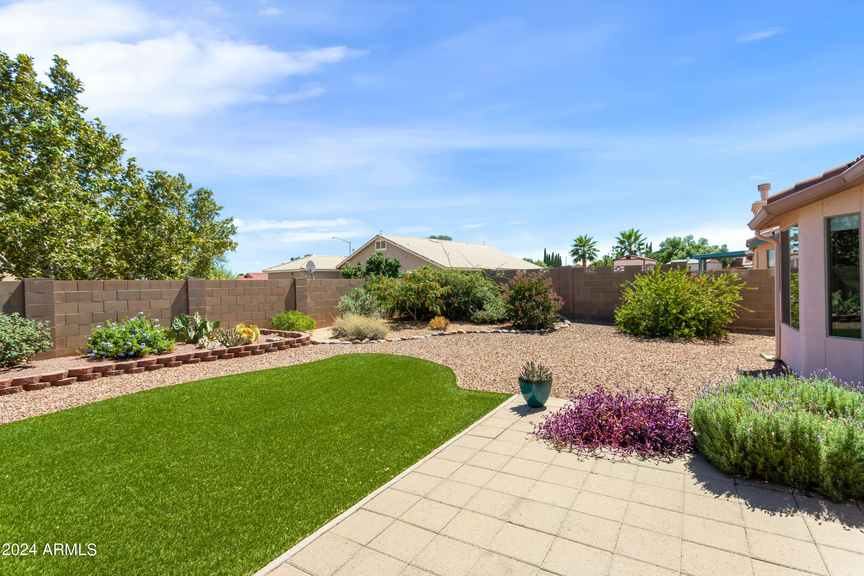 CANYON DE FLORES-PHASE 1E - Residential