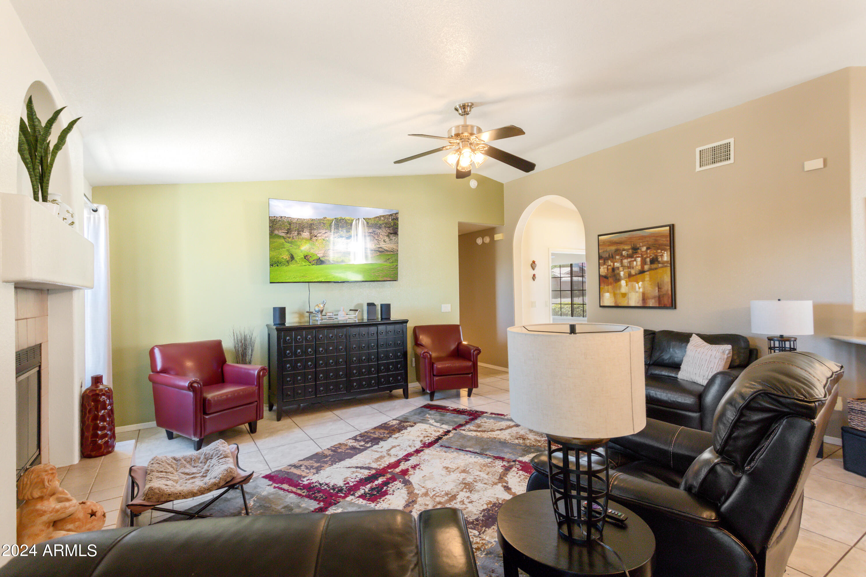 CANYON DE FLORES-PHASE 1E - Residential