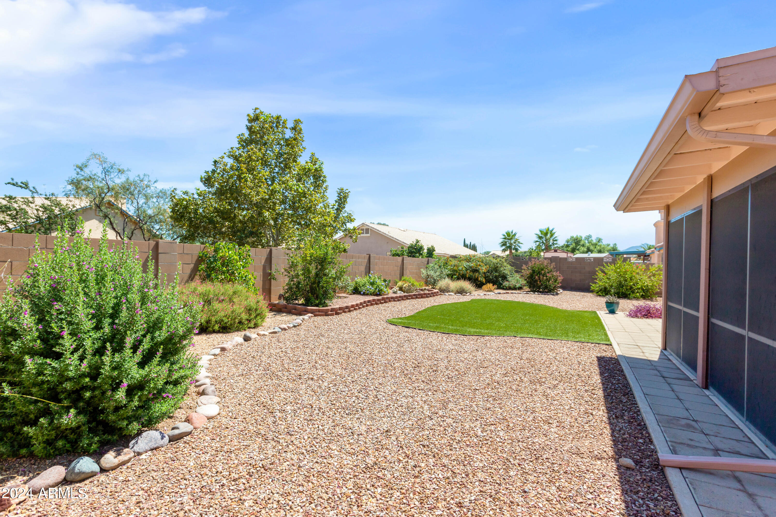 CANYON DE FLORES-PHASE 1E - Residential