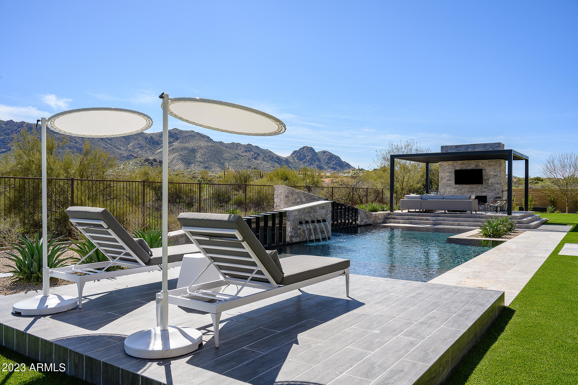 STORYROCK LOT 2B - Residential