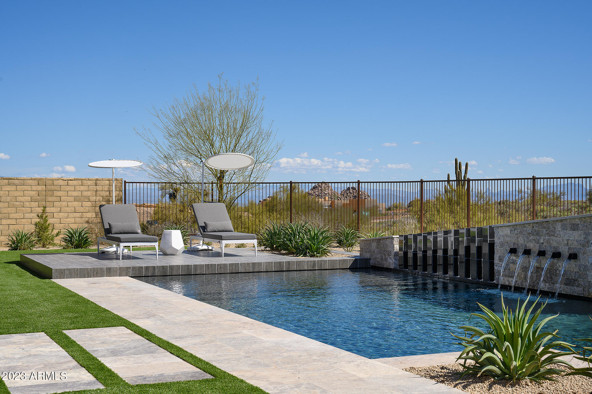 STORYROCK LOT 2B - Residential