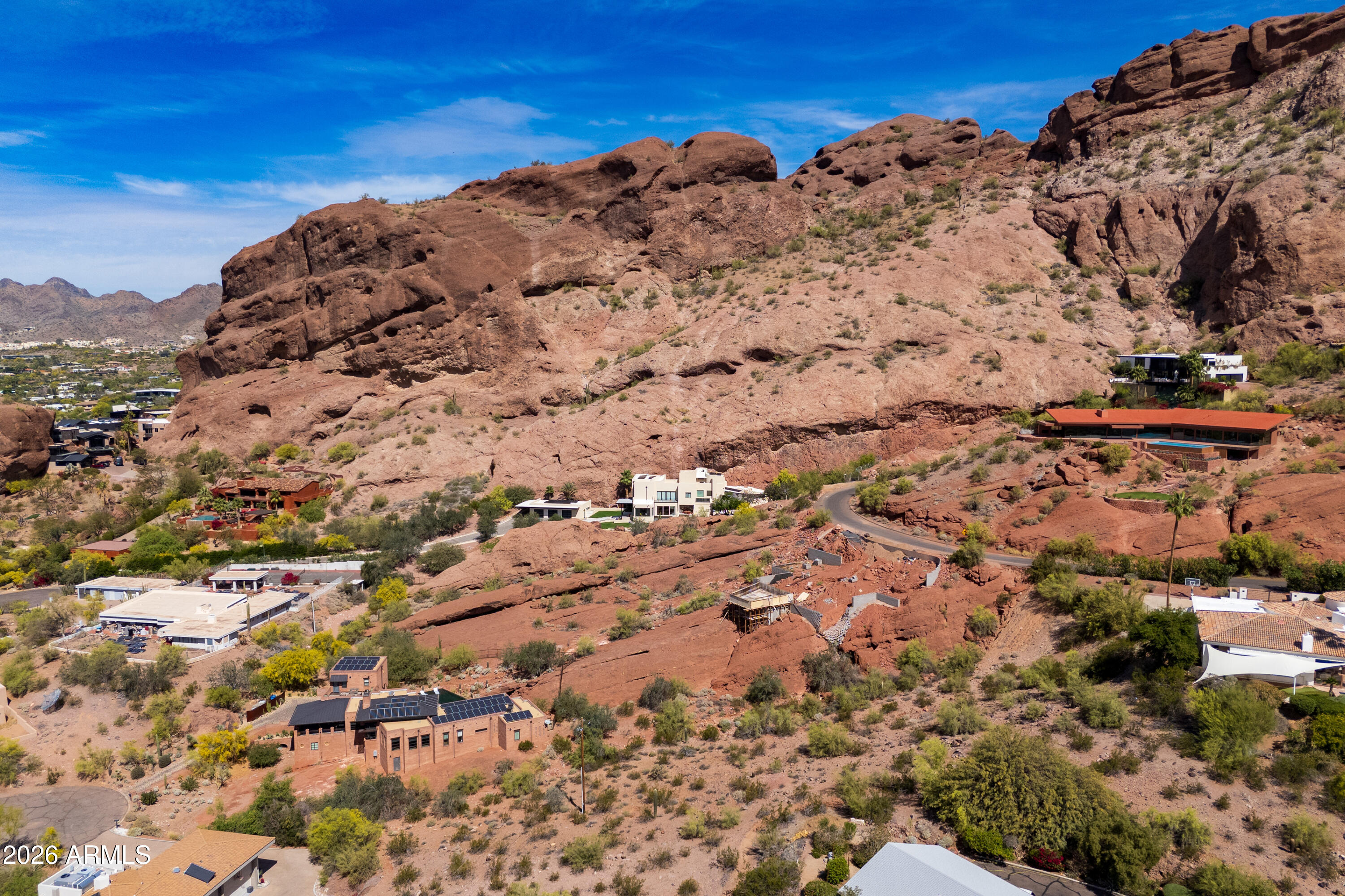 RED ROCK - Land