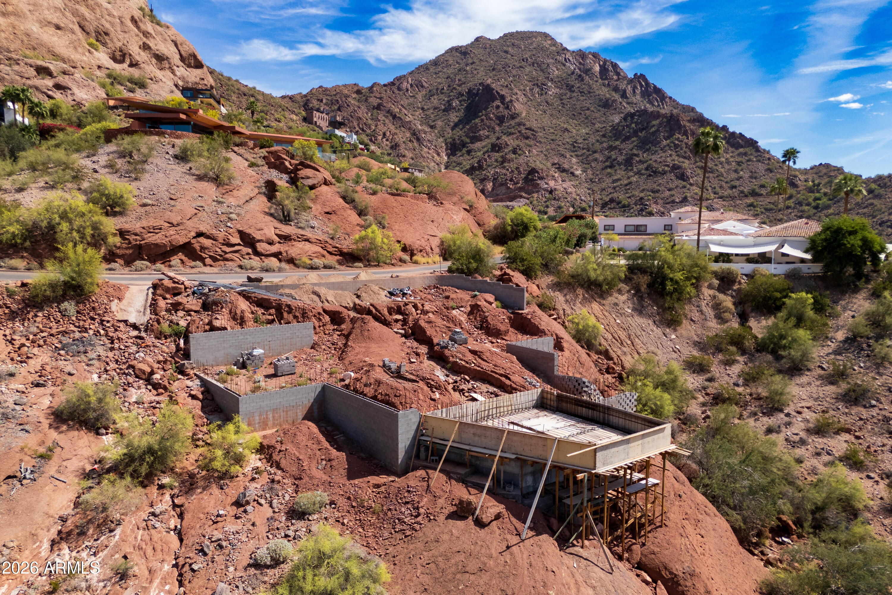 RED ROCK - Land