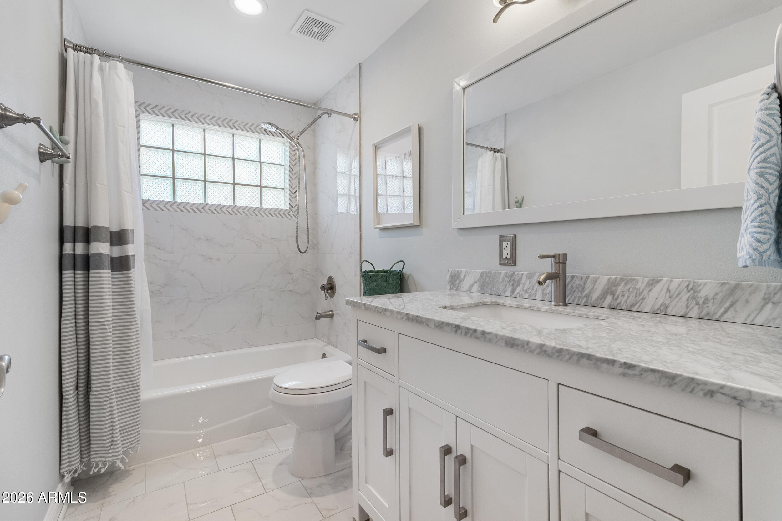 MIDDLETON HOMES - Residential