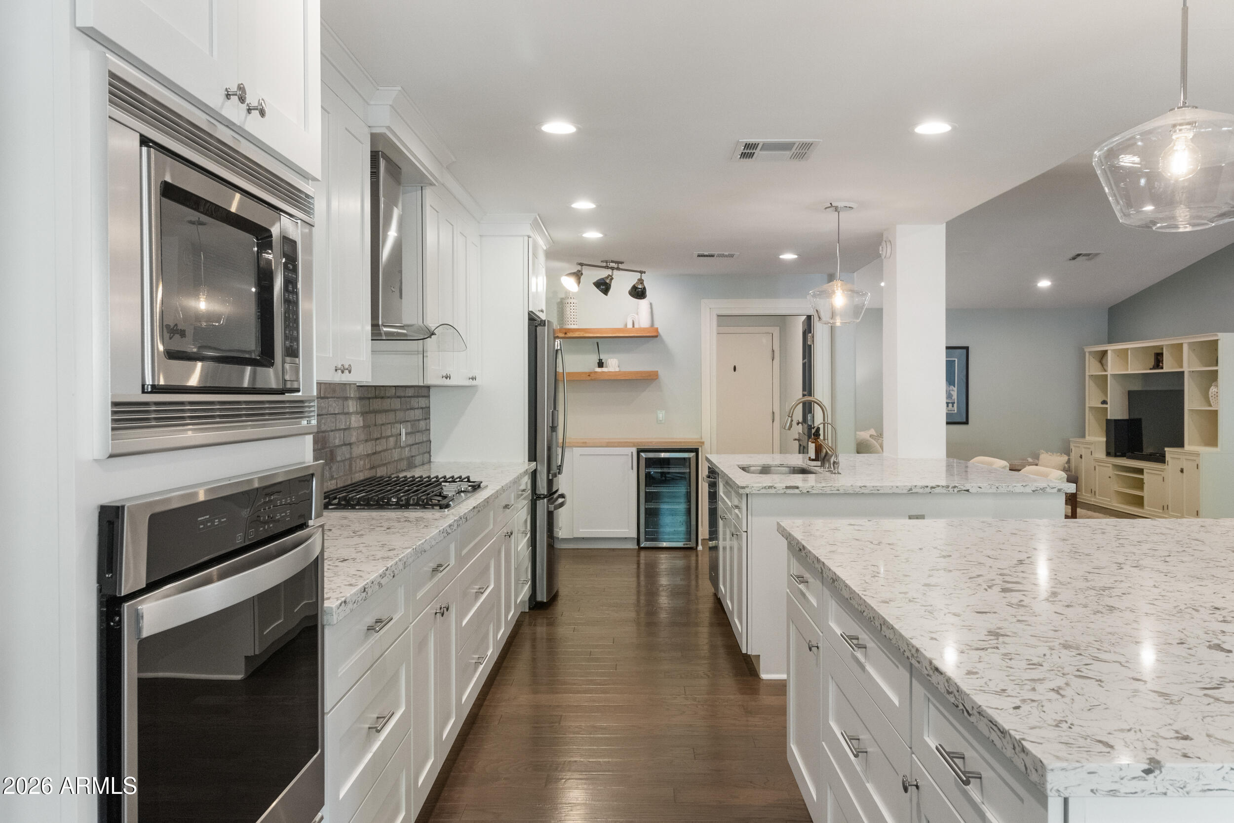 MIDDLETON HOMES - Residential