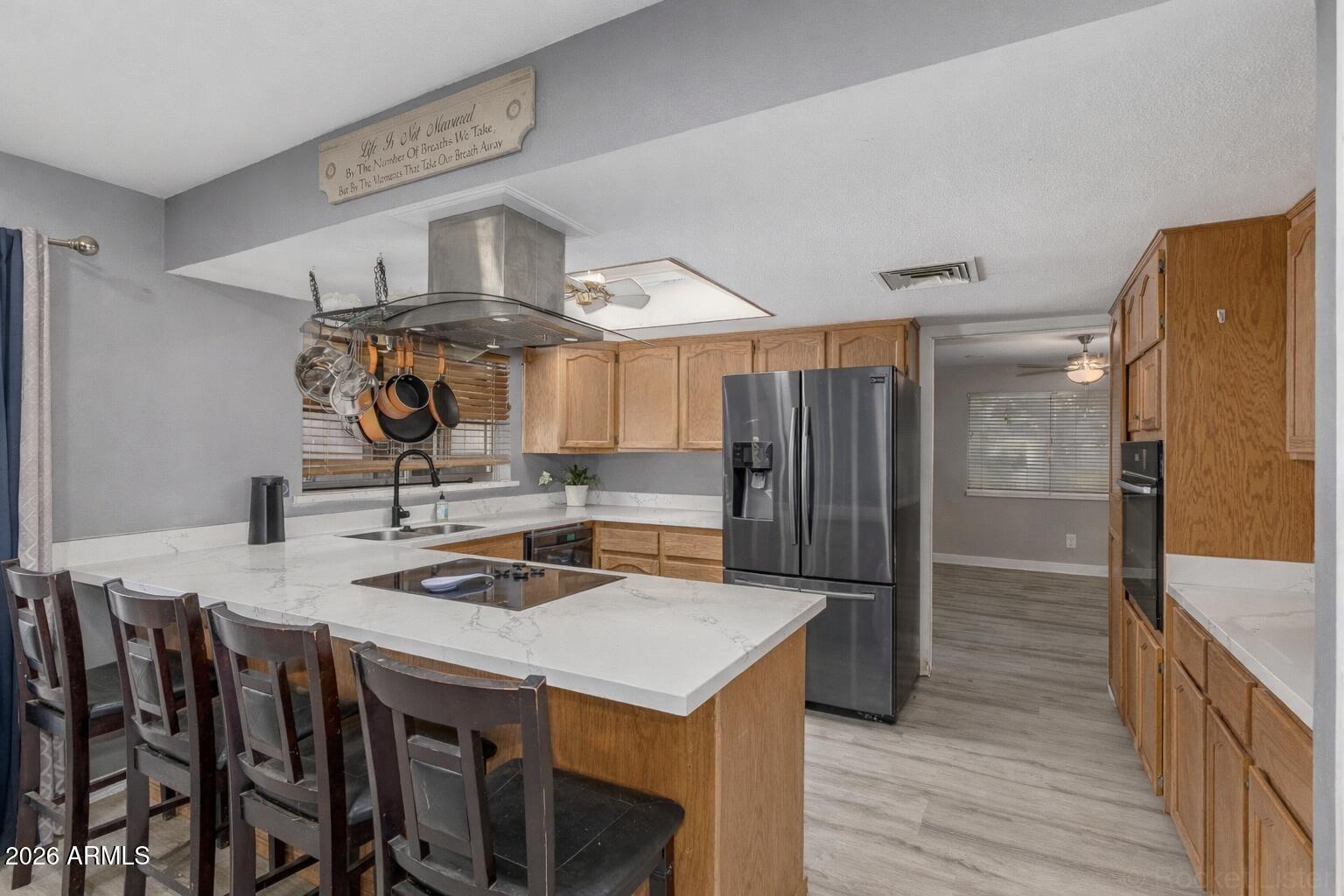 SIESTA VALLEY ESTATES - Residential