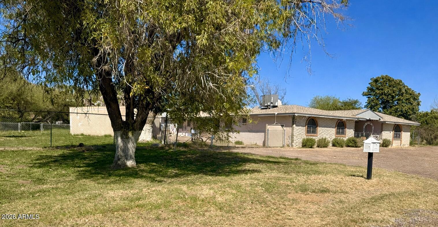 SIESTA VALLEY ESTATES - Residential