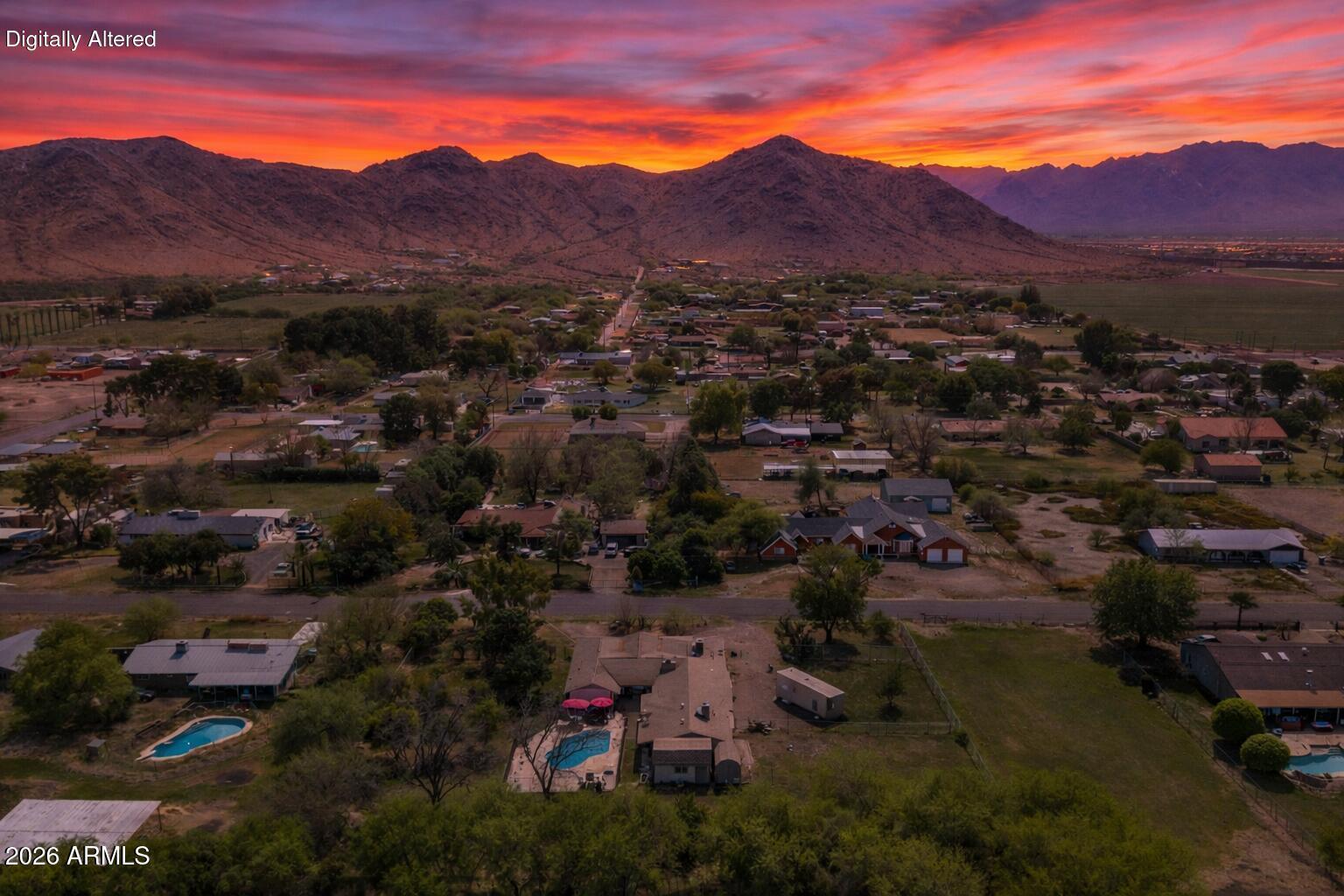 SIESTA VALLEY ESTATES - Residential