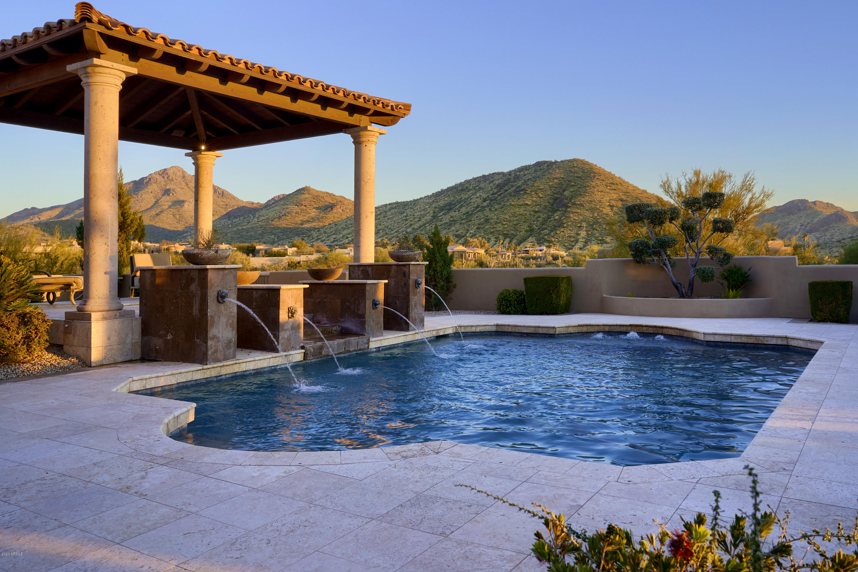 LADERA VISTA - Residential
