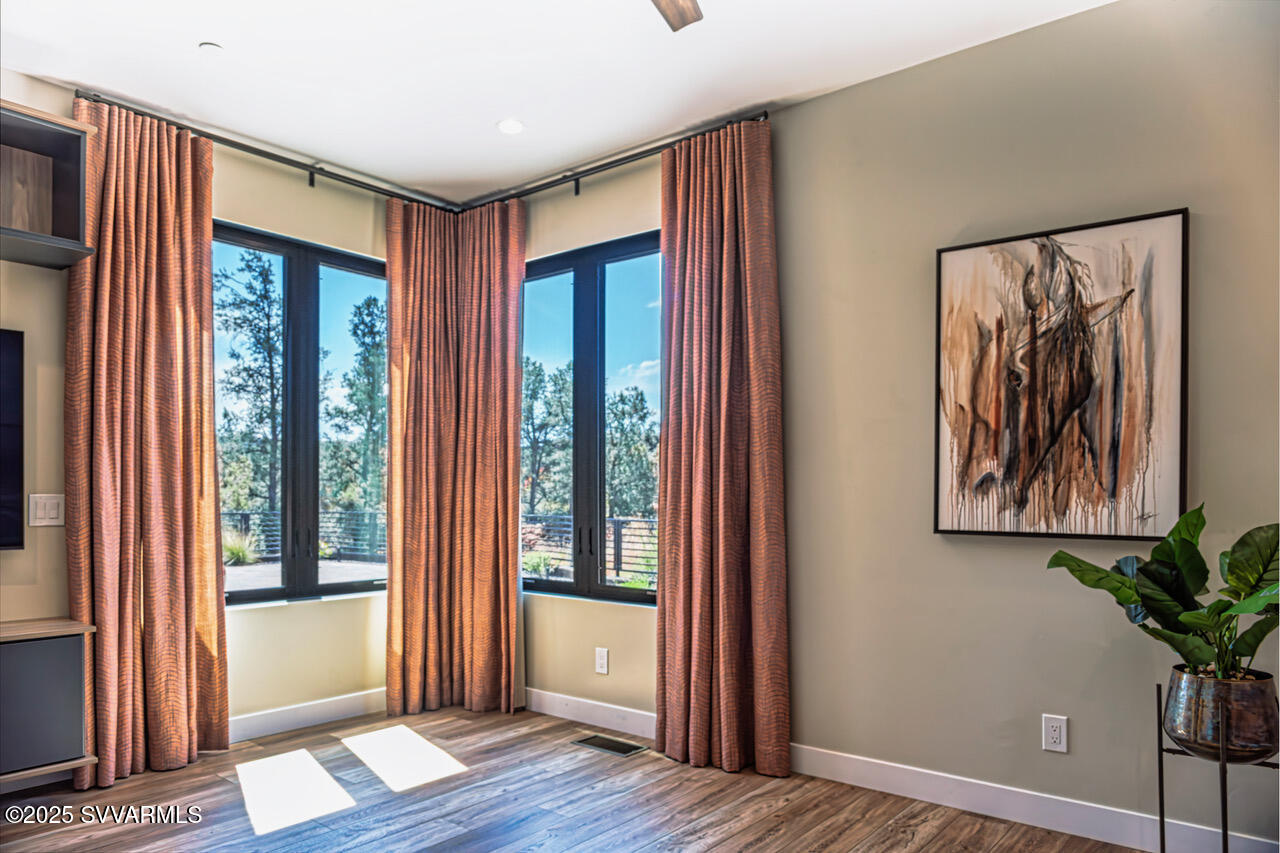 Under 5 Acres - Residential