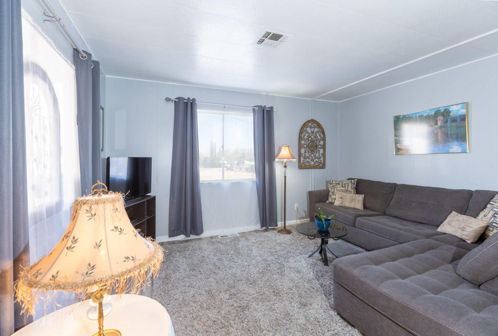 Thunderbird Mobile Home Park - Residential