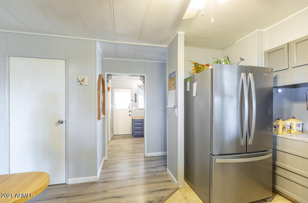 Thunderbird Mobile Home Park - Residential