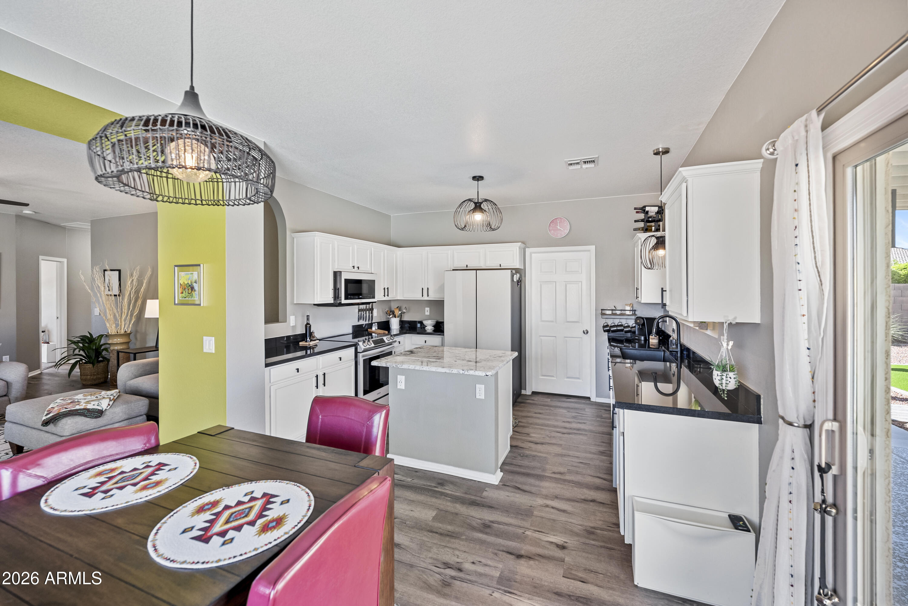 ROUNDTREE RANCH - Residential