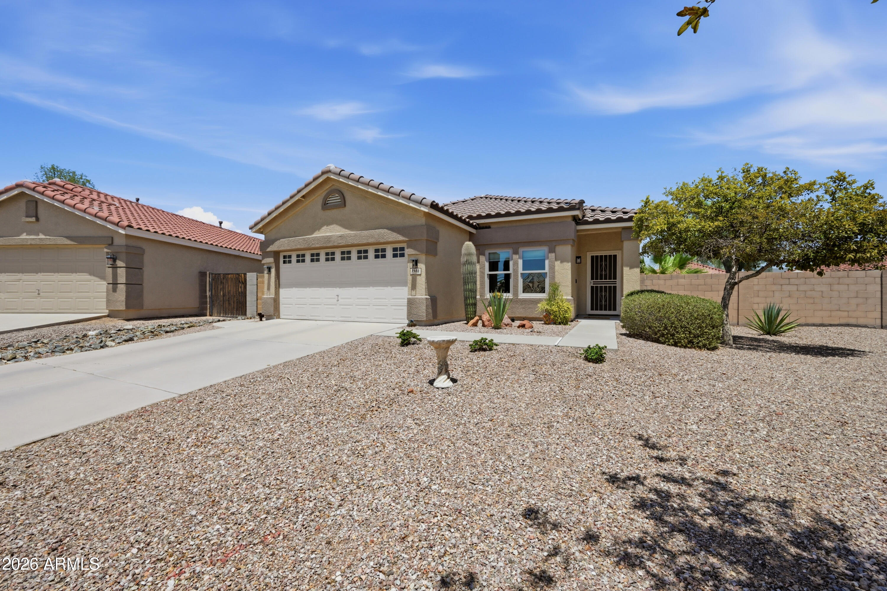 ROUNDTREE RANCH - Residential