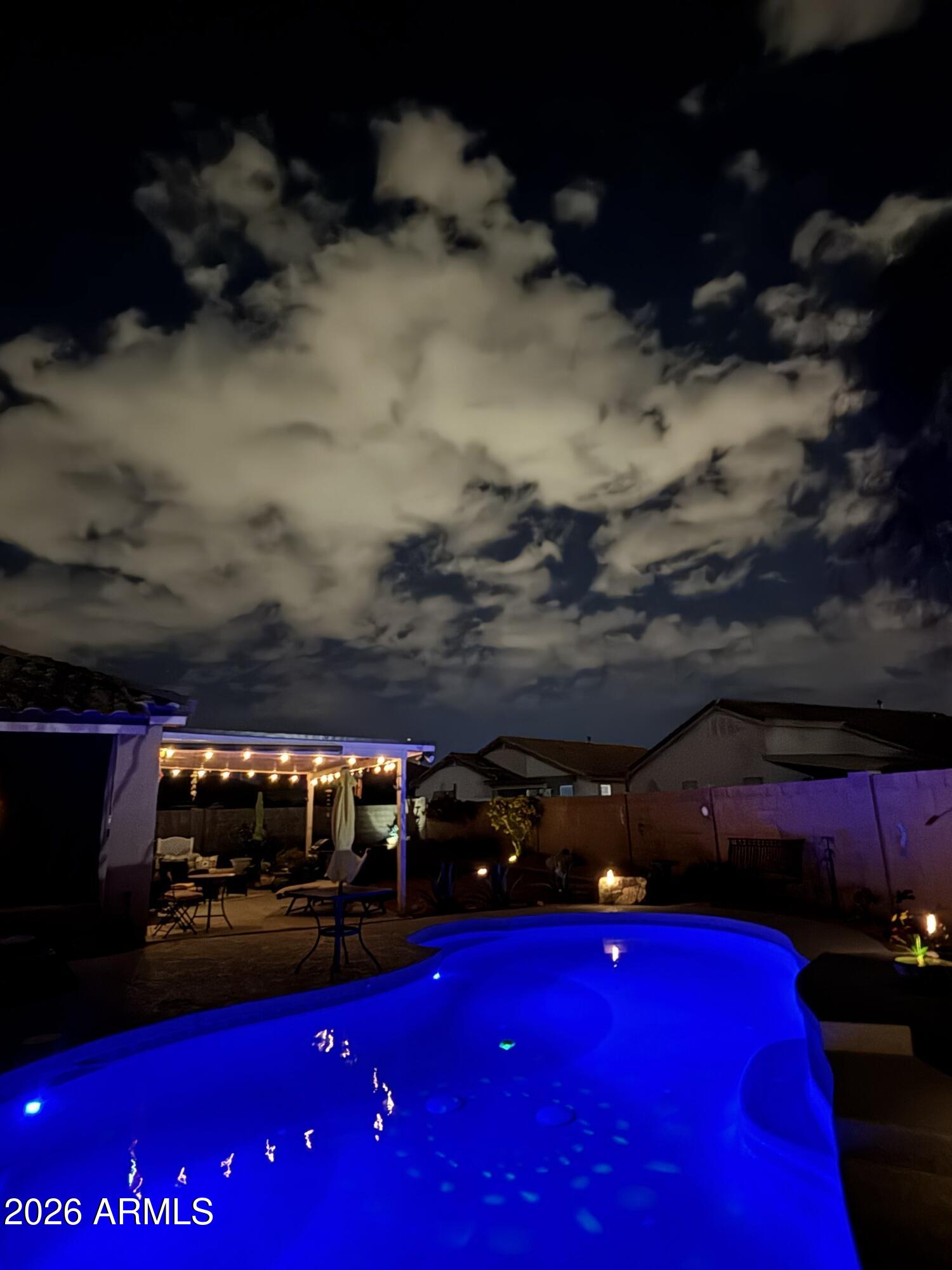 ROUNDTREE RANCH - Residential