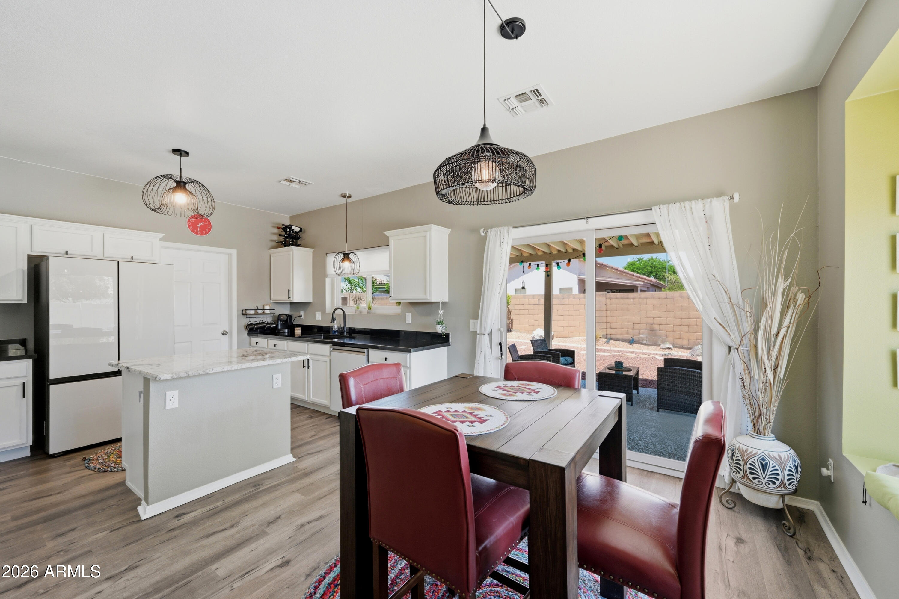ROUNDTREE RANCH - Residential