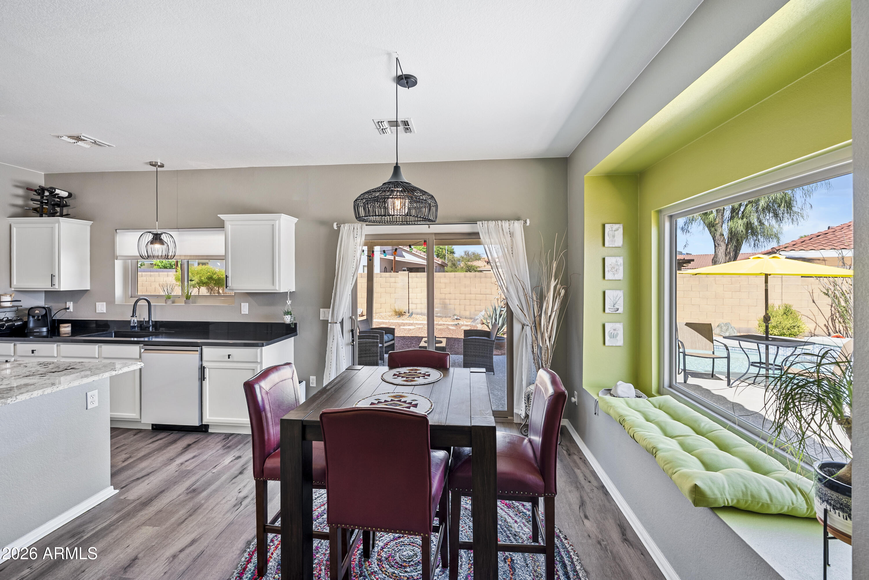 ROUNDTREE RANCH - Residential