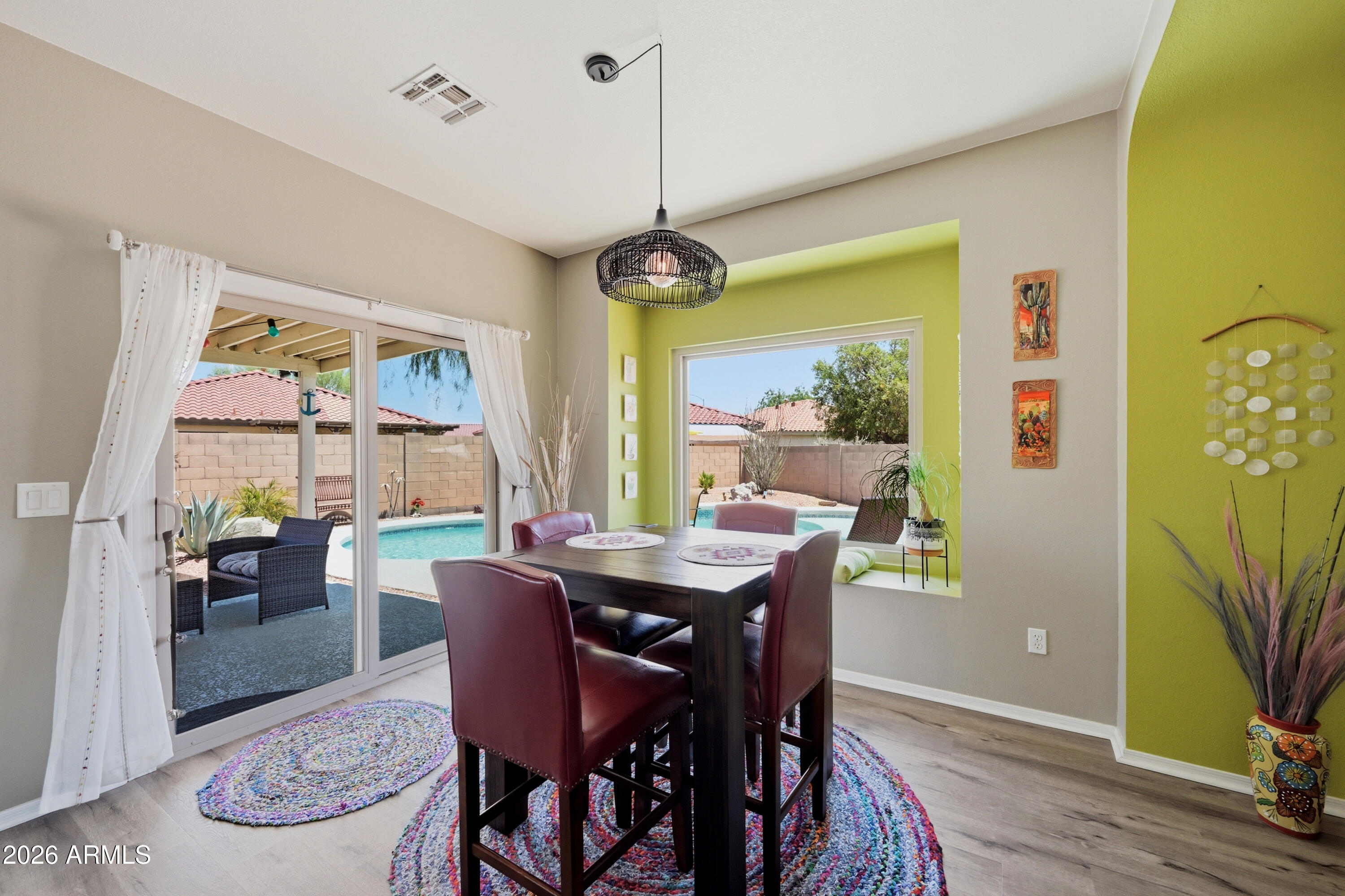 ROUNDTREE RANCH - Residential