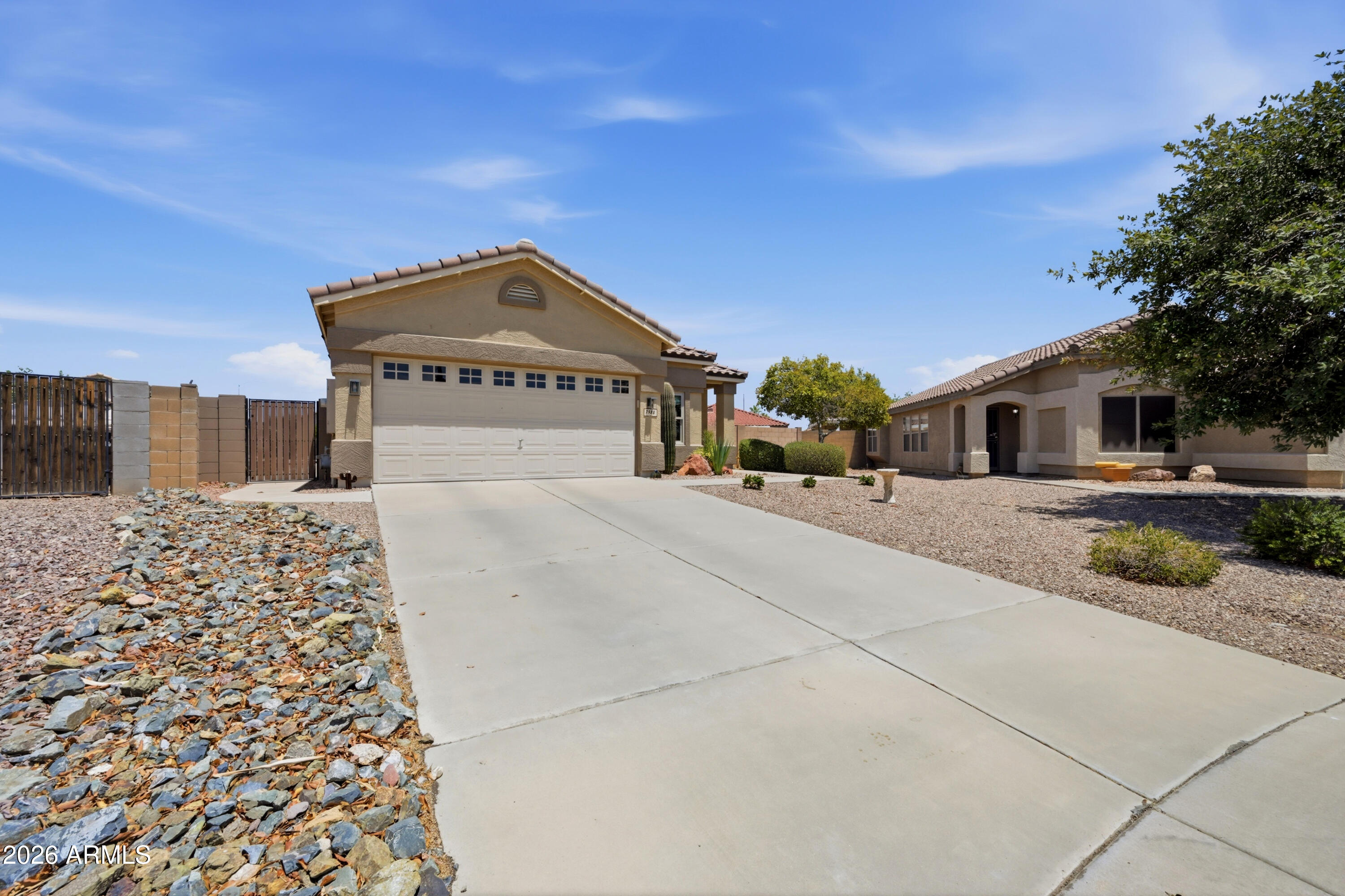 ROUNDTREE RANCH - Residential