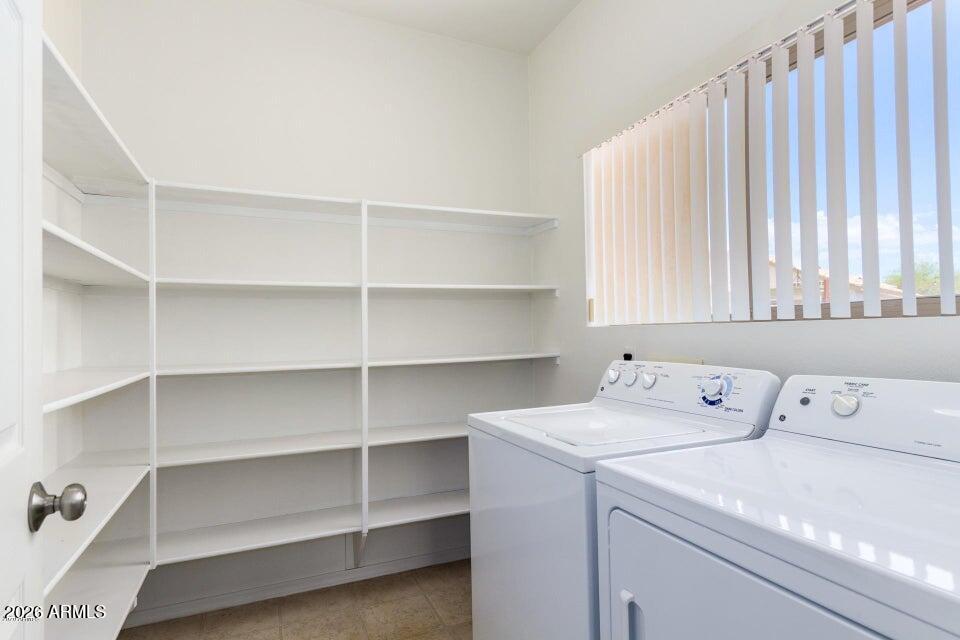 ROUNDTREE RANCH - Residential