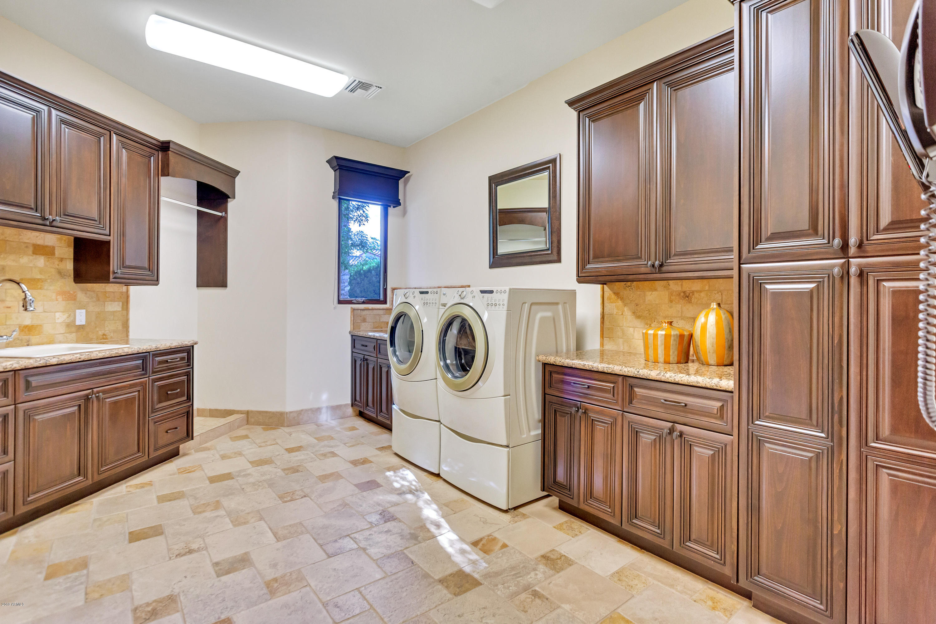 CAMELBACK LANDS - Residential