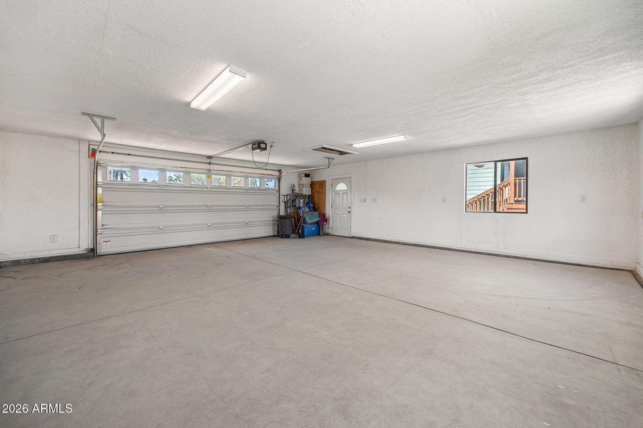 BUCKSKIN ARTISTS COMMUNITY WEST - Residential