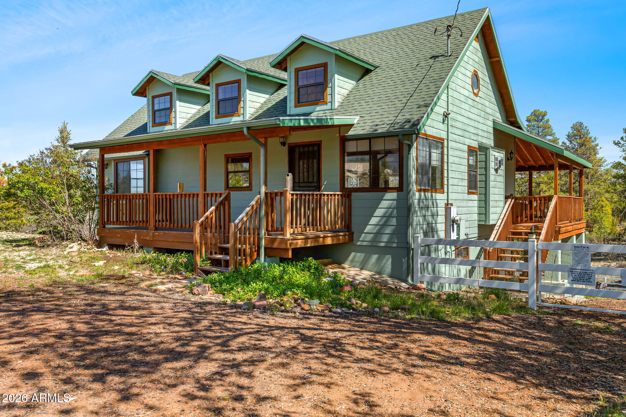 BUCKSKIN ARTISTS COMMUNITY WEST - Residential