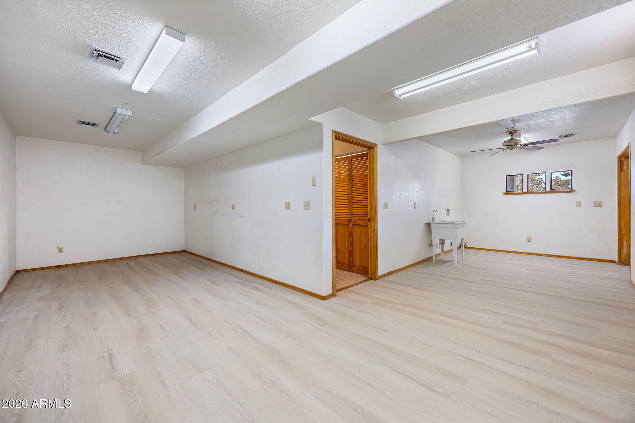 BUCKSKIN ARTISTS COMMUNITY WEST - Residential