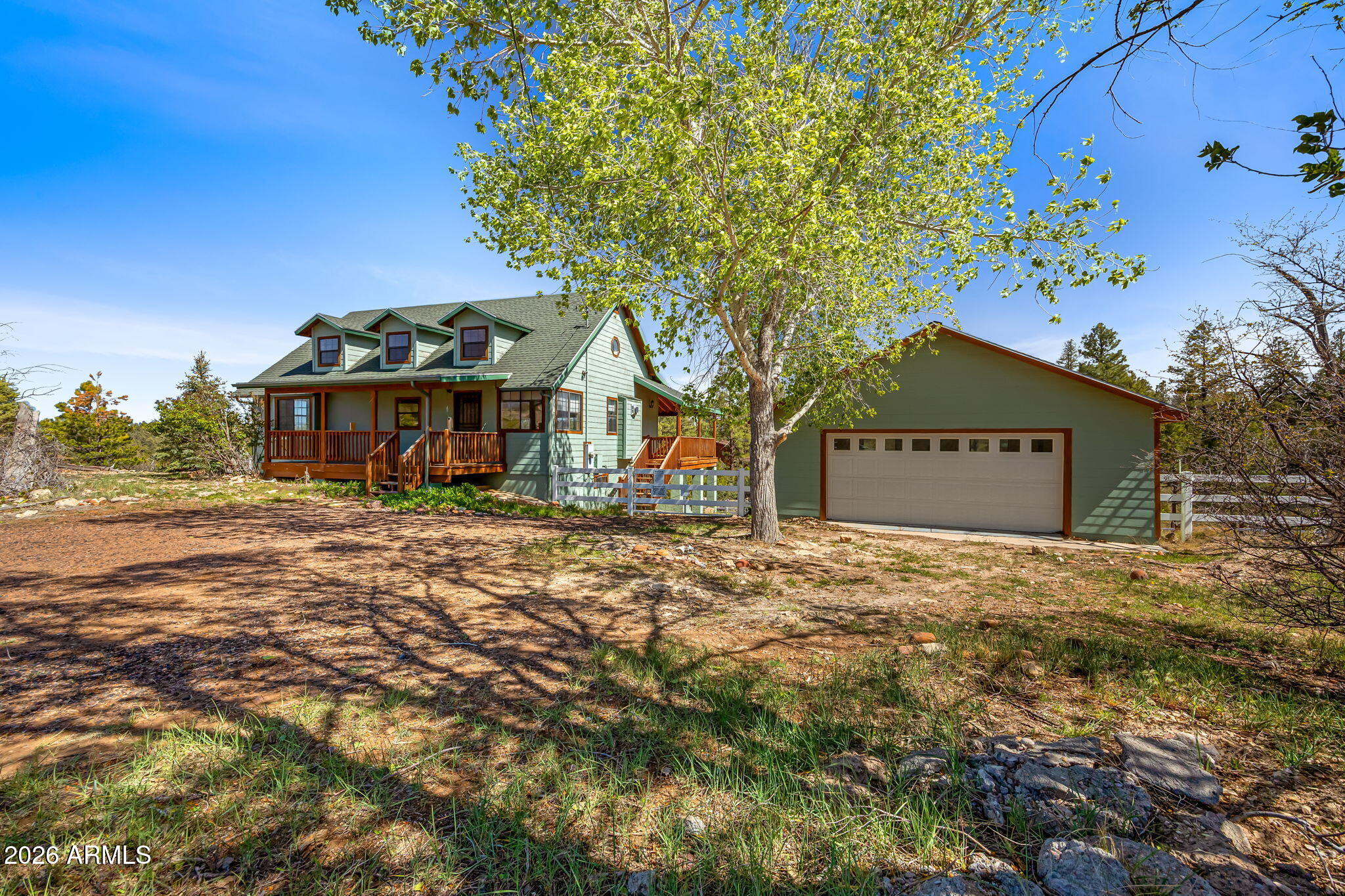 BUCKSKIN ARTISTS COMMUNITY WEST - Residential
