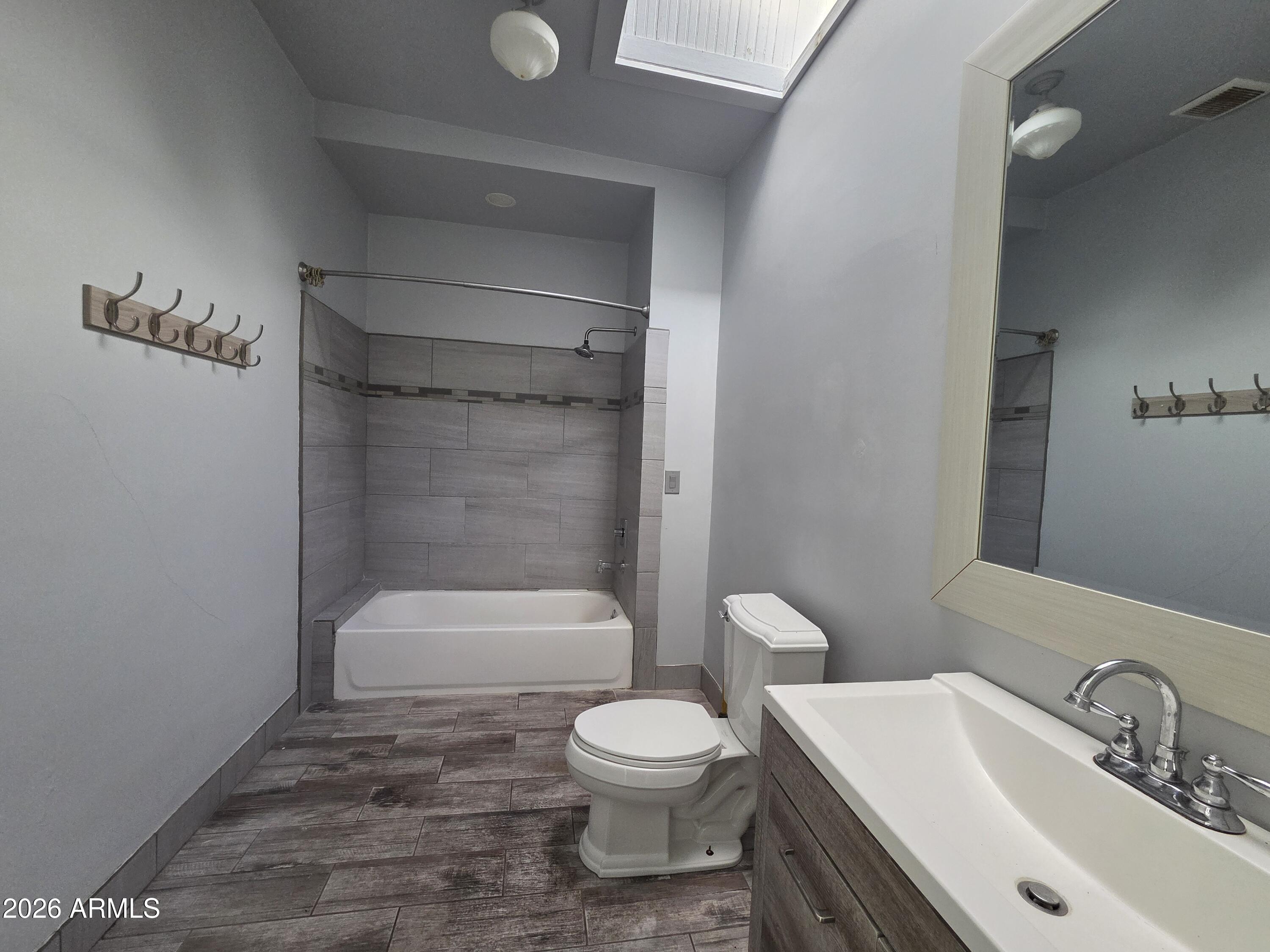 Warren - Commercial Sale