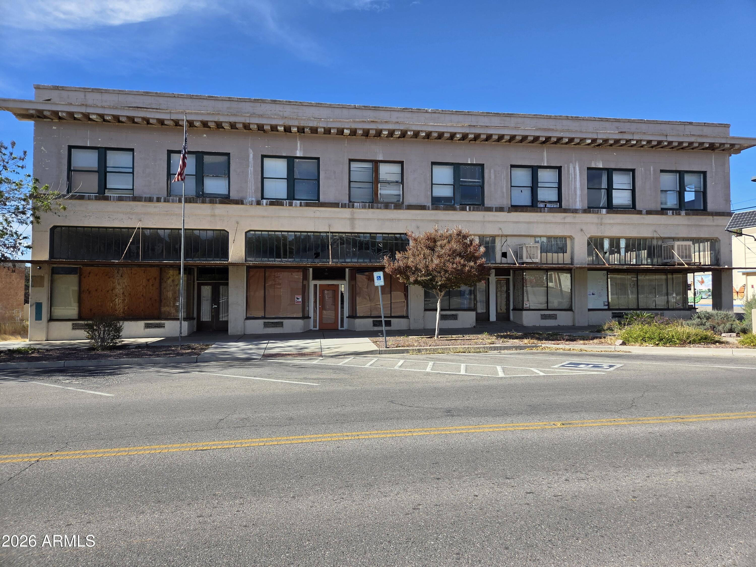 Warren - Commercial Sale