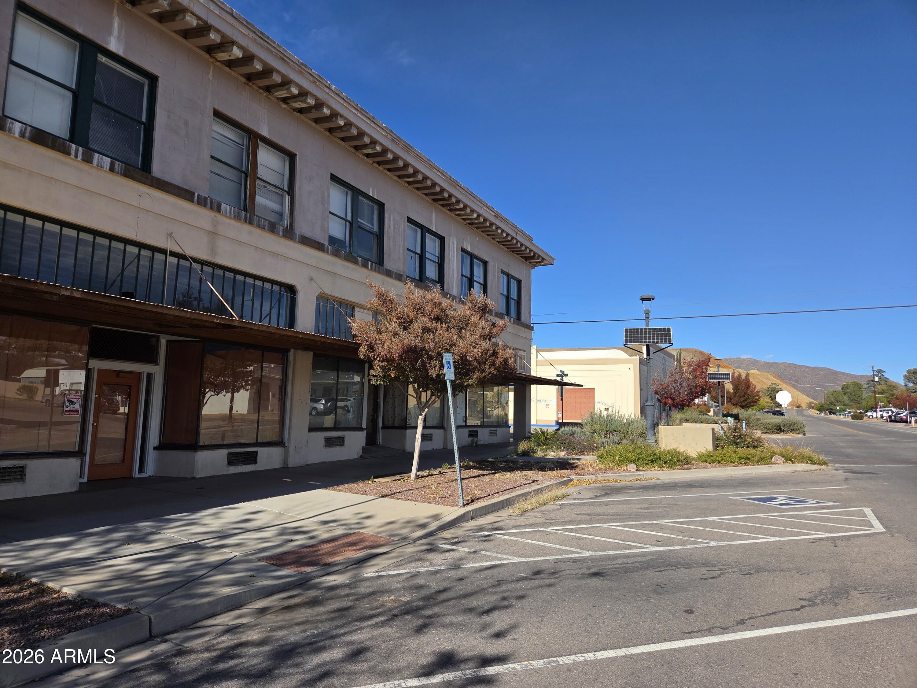 Warren - Commercial Sale