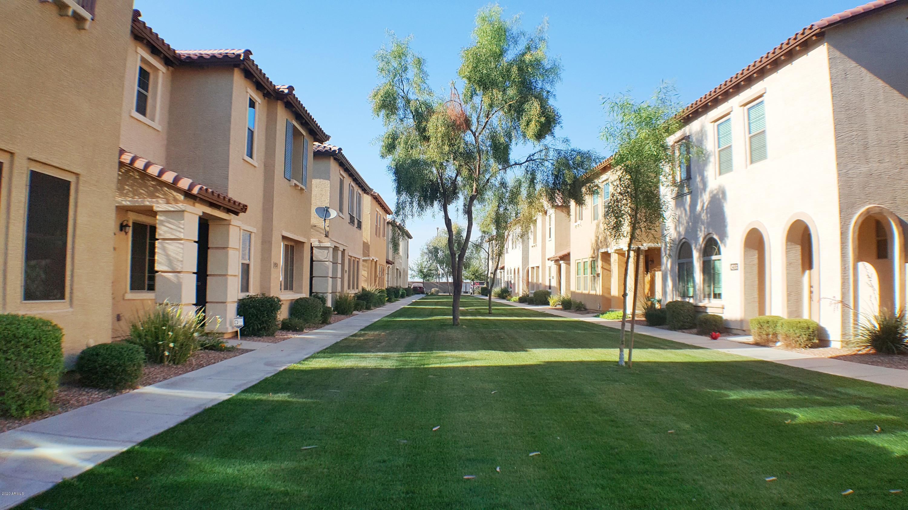 Power Ranch - The Knolls - PRIVATE Community Pool - Residential Lease