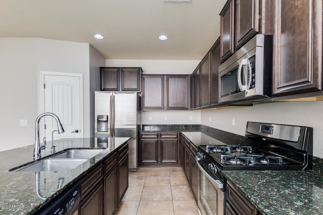Power Ranch - The Knolls - PRIVATE Community Pool - Residential Lease