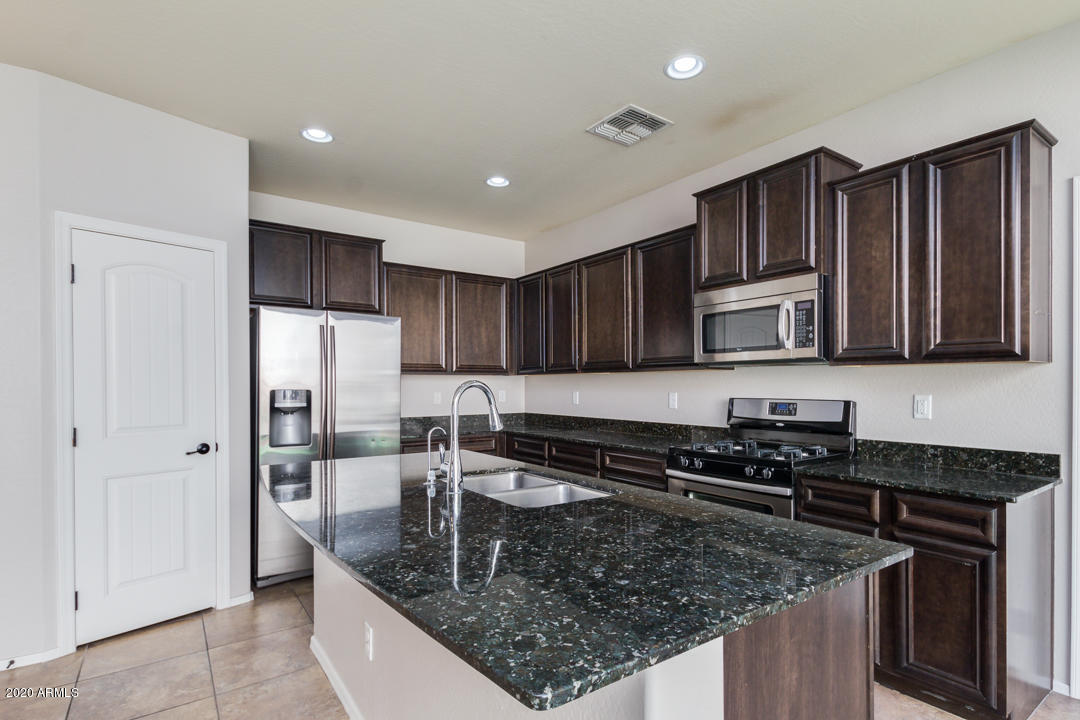 Power Ranch - The Knolls - PRIVATE Community Pool - Residential Lease