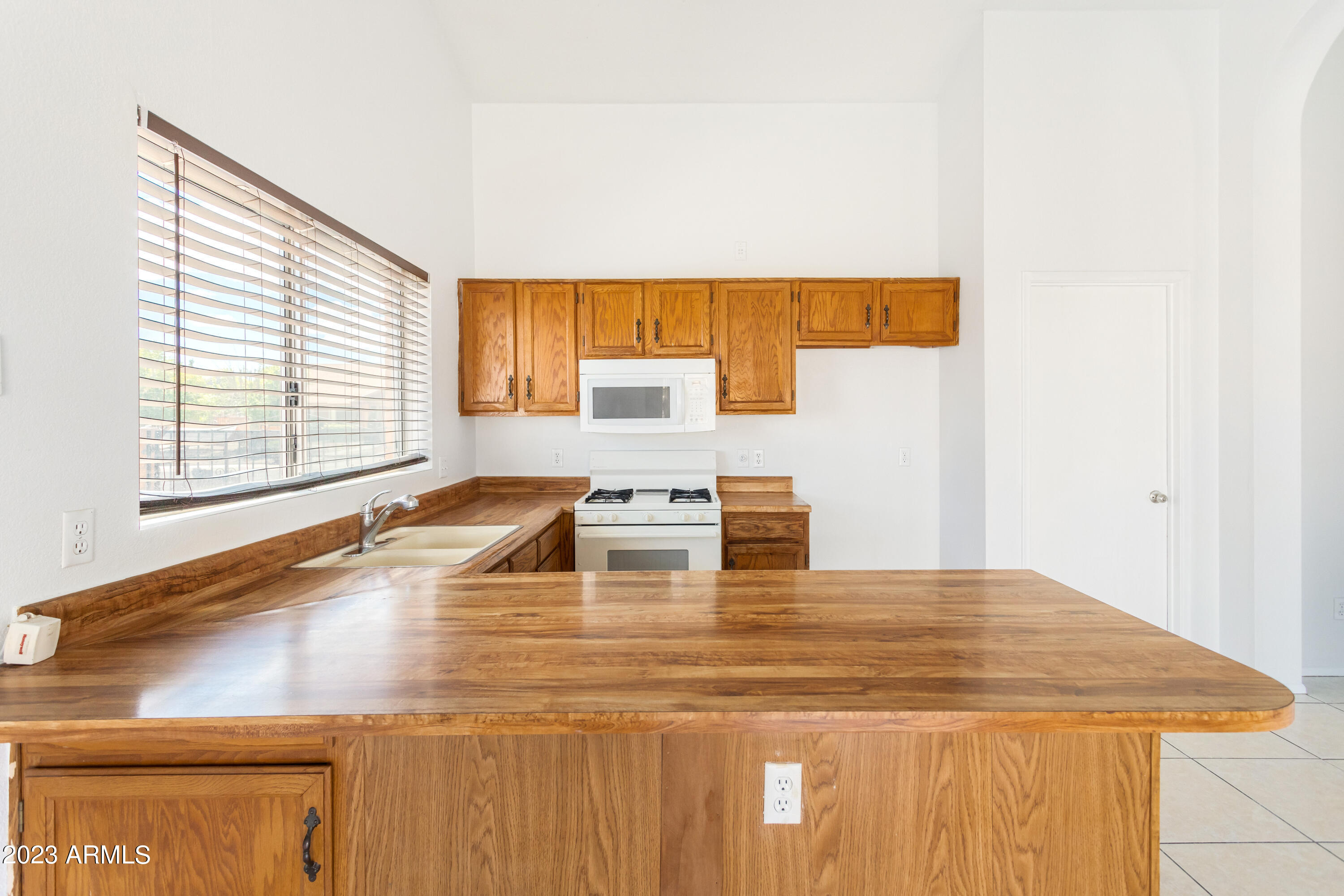 VILLAGE GREEN - Residential