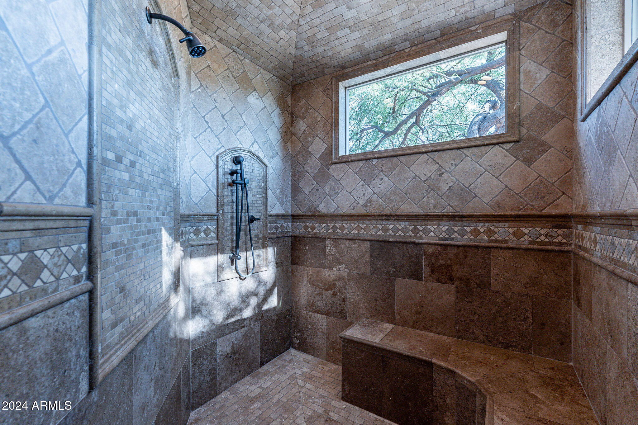 PINNACLE CANYON AT TROON NORTH - Residential