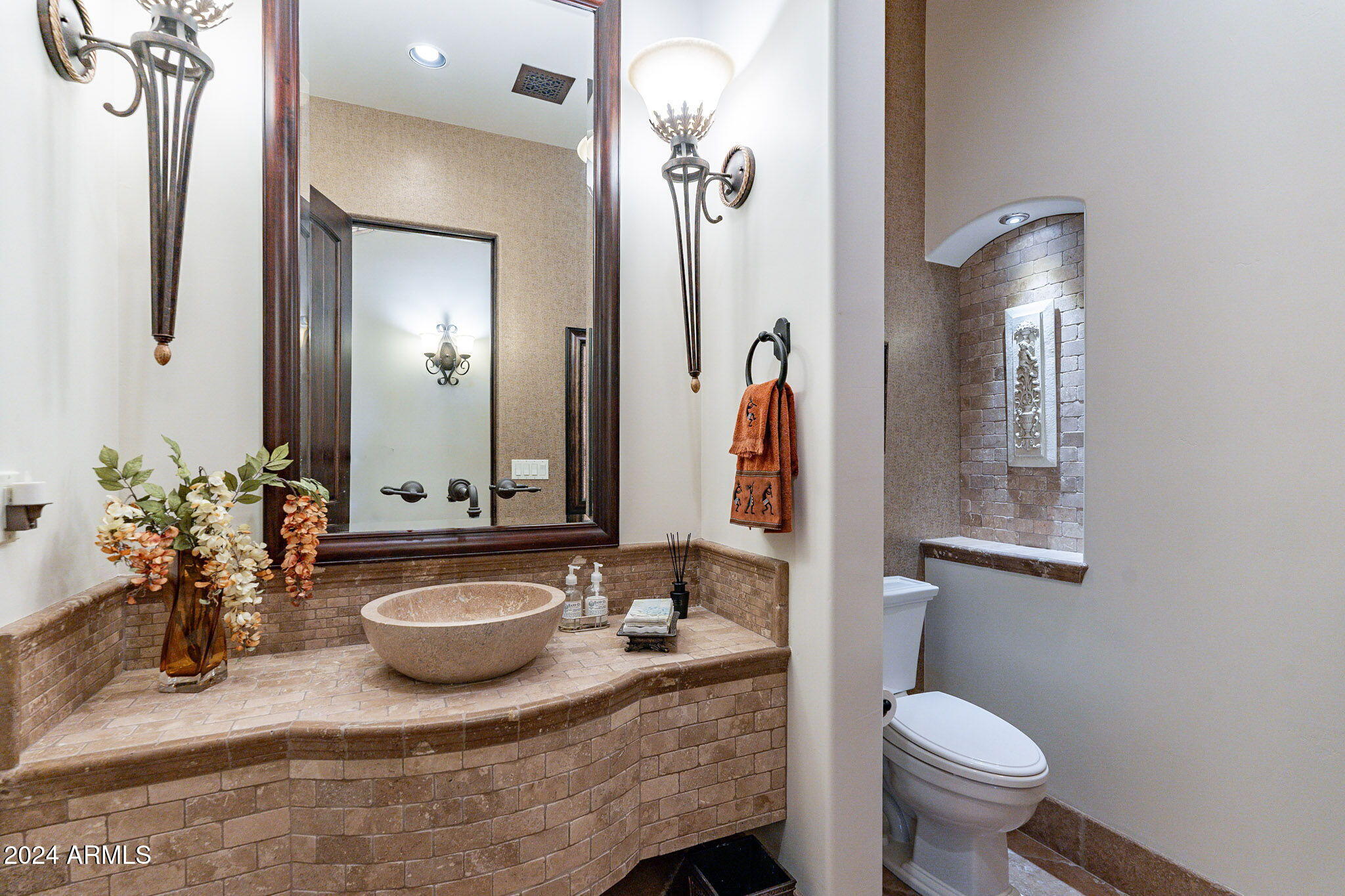 PINNACLE CANYON AT TROON NORTH - Residential